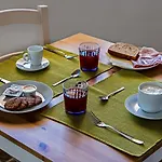 Giaco's Guest house 3*
